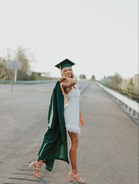 Senior photo cap and gown graduation class of 2022 graduated photography Red Cap And Gown Senior Pictures, Cap And Gown Inspo Pics, Cap And Gown Photos College, Grad Pics Outfits, Senior Pic Poses Cap And Gown, Senior Pics With Cap And Gown, Grad Picture Poses High Schools, Grad Senior Pictures, Cal And Gown Pictures