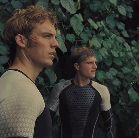 Hunger Games Finnick, Hunger Games Movie, Hunger Games Peeta, Hunger Games Katniss, Hunger Games Cast, Hunger Games Movies, Finnick Odair, Katniss And Peeta, Hunger Games 3