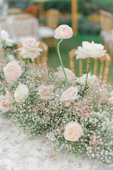 Blush And Pink Centerpieces, Pink White Centerpiece Flowers, White And Pink Floral Centerpieces, Pink And White Baby Shower Flowers, Soft Pink Wedding Decor, Whimsical Floral Centerpieces, Blush Pink Flowers Wedding, Light Pink And White Wedding Flowers, Soft Pink Wedding Flowers