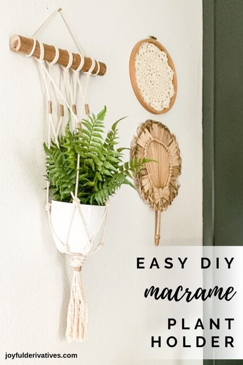 Easy DIY macrame plant holder // Learn how to make this simple DIY macrame wall hanging plant holder! You can bring a fun bohemian flare to any room in the house with this quick and easy step by step tutorial, PLUS, it's perfect for beginners! #DIYmacrame #DIYplantholder #macrameplantholder Amigurumi Patterns, Flat Macrame Plant Hanger, Window Macrame Plant Hanger, Wall Hanger Diy, Easy Diy Macrame Plant Hanger, Macrame Plant Hanger Wall, Easy Diy Macrame, Plant Hanger Wall, Macrame Crafts