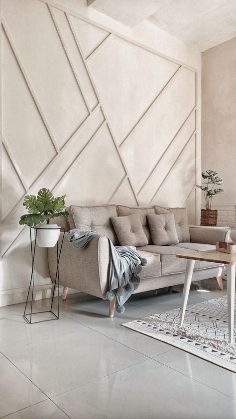 Wall Molding Living Room, Scandinavian Interior Living Room, Wall Molding Design, Tv Fal, Living Room Wall Designs, House Wall Design, Drawing Room Interior, Classy Living Room, Latest Living Room Designs