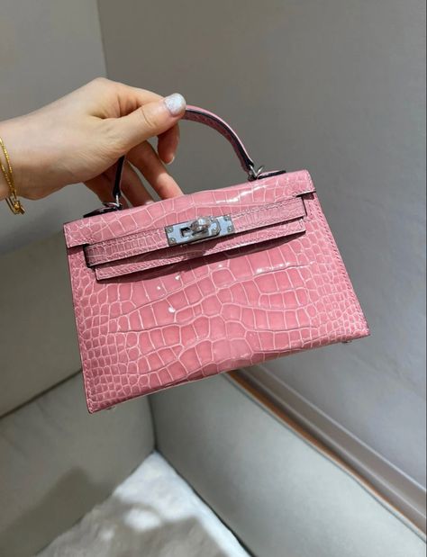 Mini Kelly Crocodile, Hermes Birkin Crocodile, Birken Bag, Hermes Mini Kelly, Birkin Bags, Fancy Purses, Mini Kelly, Designer Purses And Handbags, My Style Bags