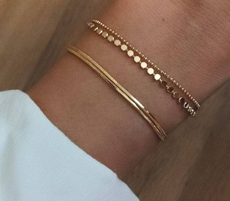 Delicate Gold Bracelet, Gold Bracelets Stacked, Single Bracelet, Bracelet Stacking, Bracelet Minimalist, Luxe Jewelry, Gold Bracelet For Women, Gold Rings Fashion, Jewelry Accessories Ideas