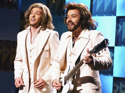 Talkin' it out, on The Barry Gibb Talk Show!  (: Justin Timberlake, Best Of Snl, Snl Skits, Chest Hair, Music Teachers, Barry Gibb, Will Ferrell, Seriously Funny, Jimmy Fallon