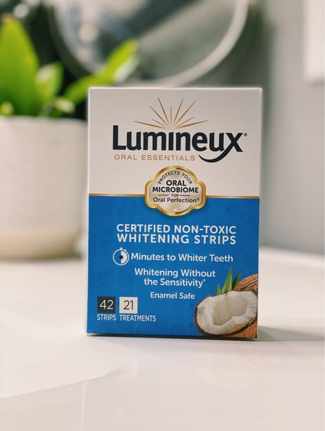 Lumineux Teeth Whitening, Coconut Teeth Whitening, Tiktok Finds, Natural Teeth Whitening Diy, Sunburn Peeling, Teeth Whitening Light, Baking Soda Toothpaste, Activated Charcoal Teeth Whitening, Makeup Things