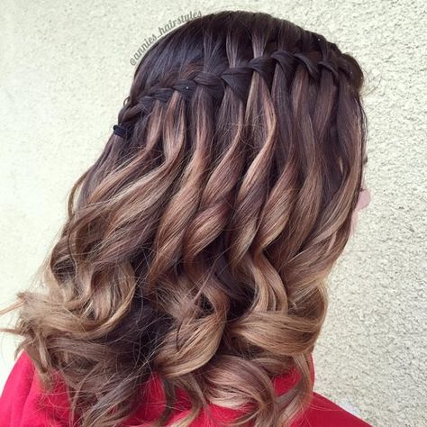 waterfall+braid+for+balayage+hair Waterfall Hairstyles, Pretty Waterfall, Waterfall Braid Tutorial, Balayage Long Hair, Waterfall Braids, Waterfall Braid Hairstyle, Waterfall Hairstyle, Braids Pictures, Waterfall Braid