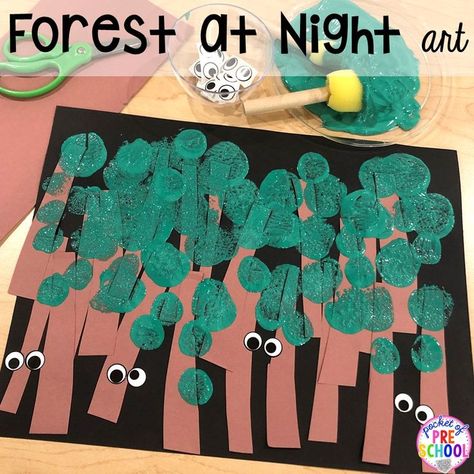 Forest at night art for a Nocturnal Animals theme in preschool, pre-k, or kindergarten.  #preschool #prek #nocturnalanimalstheme #artcenter Woodland Animals Lesson Plan, Woodland Animal Projects For Preschool, Animal Habitat Project Preschool, Animal Habitat Art Preschool, Forest Curriculum Preschool, Forest Theme Art Preschool, Preschool Night Craft, Animal Theme Ideas For Preschoolers, Night Theme Preschool Activities