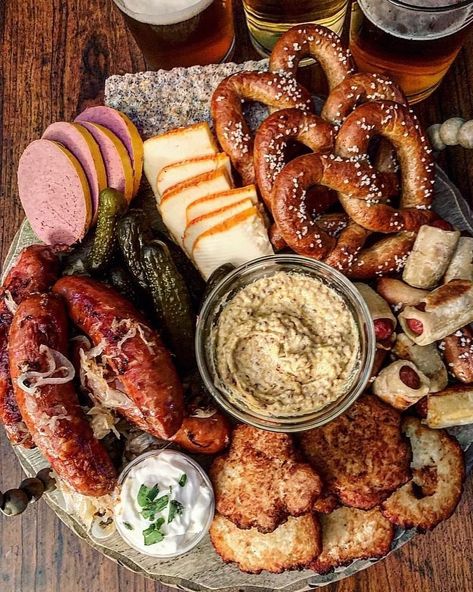 Sauerkraut Potatoes, Well Drinks, Octoberfest Party, Liverwurst, German Food Authentic, Whats Next, Germany Food, Muenster Cheese, Oktoberfest Food