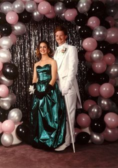 2000s Prom, Prom Theme Party, Prom Party Ideas, Prom Balloons, 80s Prom Party, Retro Prom, 1980s Prom, 90s Prom, Prom Backdrops