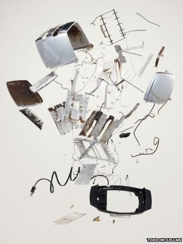 Disassembled toaster Todd Mclellan, Knolling Photography, School Photography, Sketch Comedy, Gcse Art, A Level Art, Everyday Objects, E Design, My Images