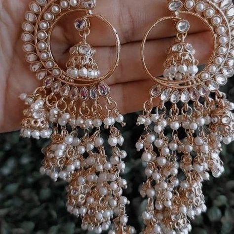 #earrings #diamondearrings #goldearrings #silverearrings #earringscollection #jhumkas #jhumka #jhumkis #jhumkies #jhumka Wedding Jewellery Designs, Bridal Jewelry Sets Brides, Indian Wedding Jewelry Sets, Perhiasan India, Pretty Jewelry Necklaces, Indian Bridal Jewelry Sets, Edgy Jewelry, Bridal Jewellery Design, Fancy Jewellery Designs