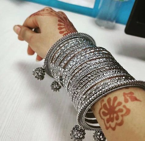 Oxidised Bangles, Oxidised Silver Jewelry, The Bangles, Bangles Set, Bridal Bangles, Bangles Jewelry Designs, Handmade Bangles, Fancy Jewellery, Oxidised Jewellery