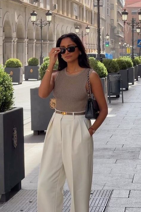 70+ Stylish Casual Summer Brunch Outfits Ideas [2024] To Look Chic and Fashion-Forward Witte Jeans Outfit, Summer Office Outfits, Elegant Summer Outfits, Summer Brunch Outfit, Alledaagse Outfits, Style Parisienne, Looks Pinterest, Stylish Work Attire, Chic Summer Outfits