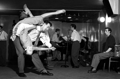 Rock N Roll Dance, 60s Dance, Acrobatic Dance, 50s Dance, Jive Dance, Rock And Roll Dance, Rock N Roll Aesthetic, 50s Rock And Roll, 1950s Rock And Roll