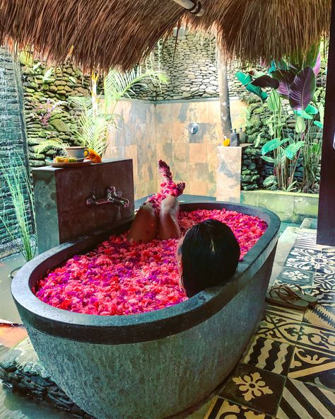 Relaxing bali flower bath at Karsa Spa Flower Bath Aesthetic, Bali Flower Bath, Bath Travel, Bath Aesthetic, Tropical House Design, Apartment Bedroom Design, Bali Travel Guide, Cool Tree Houses, Floral Bath
