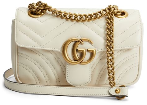 GUCCI GG MARMONT SHOULDER BAG MATELASSE MINI WHITE. #gucci #bags #shoulder bags Gucci Purses, Gucci Pouch Bag, Fall Bags Handbags, Bags Inspiration, Gucci Marmont Bag, Gucci Men Shoes, Gucci Clutch, Women Purses, Gucci Women