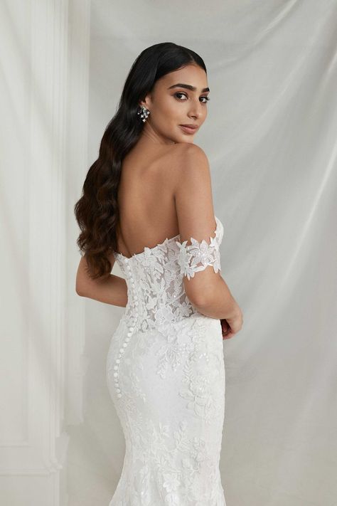 Plunging Neckline Wedding Dress, Justin Alexander Wedding Dress, Fit And Flare Gown, Wedding Dress Necklines, Flare Gown, Bridal Consultant, Justin Alexander, Embellished Gown, Classic Wedding Dress