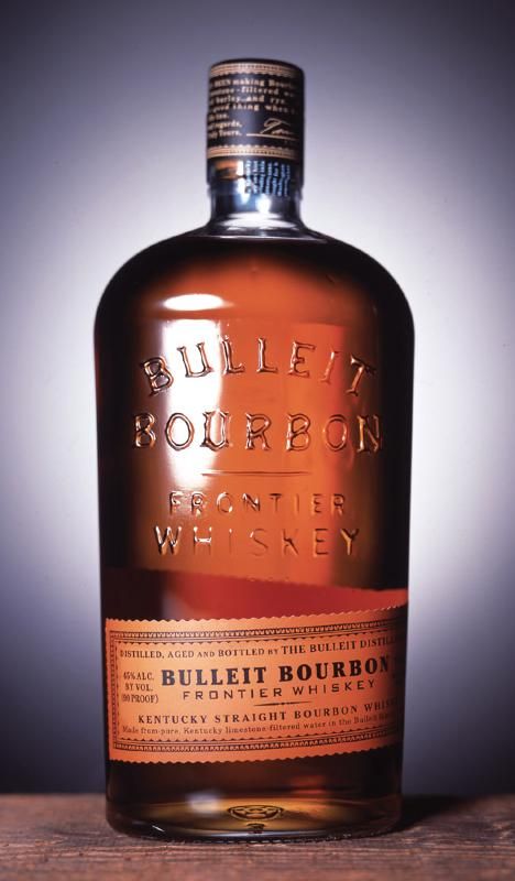 Bulleit Bourbon...a really good bourbon based on an original recipe from the 1860s. Good stuff...especially if your a reenactor like I am. Even the bottle is based on what the originals looked liked. Bourbon Cocktails Summer, Bulleit Bourbon, Best Bourbons, Alcohol Bottles, Cigars And Whiskey, Scotch Whiskey, Food Pairings, Bourbon Whiskey, Scotch Whisky