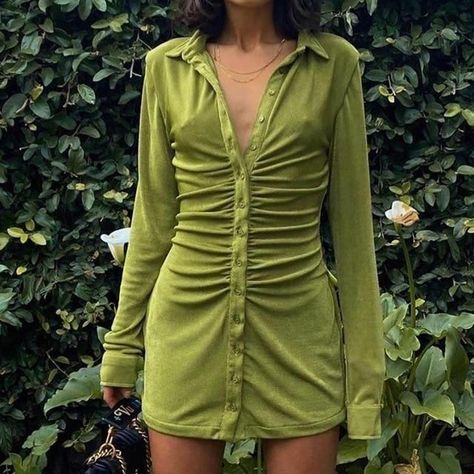 Vestiti Edgy, Green Bodycon Dress, Streetwear Shirts, Ladies Tops Blouses, Velvet Shirt, Kleidung Diy, Mini Robes, Club Party Dresses, Slim Dresses