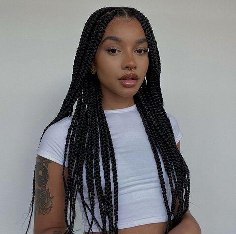 Medium Knotless braids Long Jumbo Box Braids, Big Box Braids Hairstyles, Cute Box Braids Hairstyles, Box Braids Hairstyles For Black Women, Makijaż Smokey Eye, Braids Hairstyles Pictures, Protective Hairstyles Braids, Box Braids Styling, Girls Hairstyles Braids