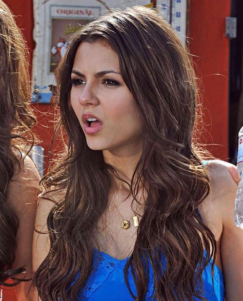 Tori Vega on Instagram: “@VictoriaJustice @themadgrace #Tori #Vega #ToriVega #Victorious #Victoria #Justice #VJ #VictoriaJustice #MakeItShine #Nickelodeon #Nick…” Jazzy Core, Victorious Tori, Victorious Nickelodeon, Hollywood Arts, Icarly And Victorious, Ariana Grande Facts, Victorious Cast, Tori Vega, Blackpink Aesthetic