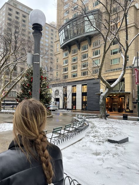 Winter Aesthetic Chicago, Snowy Chicago Aesthetic, Winter Chicago Aesthetic, Holiday Romance Book Catherine Walsh, City Winter Outfit Chicago, Winter City Pictures, Christmas In Chicago Aesthetic, Christmas In Chicago Outfits, Chicago Aesthetic Winter