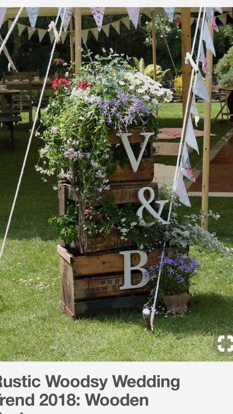 Rustic Wedding Decorations, Wooden Crates Wedding, Unique Rustic Wedding, Party Images, Hall Decoration, Rustic Style Wedding, 2016 Wedding, Rustic Wedding Venues, Wedding Hall