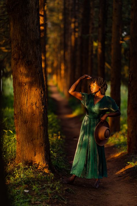 Outdoor Birthday Photoshoot Black Women, Garden Photoshoot Ideas Black Women, African Photoshoot Ideas Outdoor, Forest Birthday Photoshoot, Nature Birthday Photoshoot, Outside Photoshoot Ideas For Women Black, Professional Headshots Women Outdoors, Wilderness Photoshoot, Rebranding Photoshoot