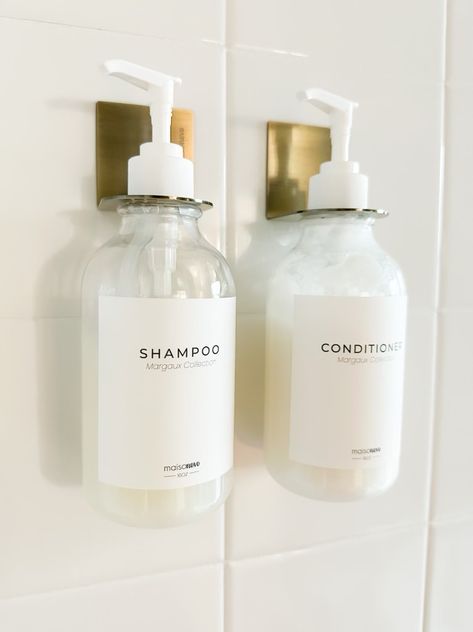 Small Shower Storage Ideas, Bathtub Organization Ideas, Shower Organizer Diy, Shower Organization Ideas, Shower Shampoo Holder, Bathtub Organization, Small Shower Stalls, Shower Storage Solutions, Bathroom Shower Organization