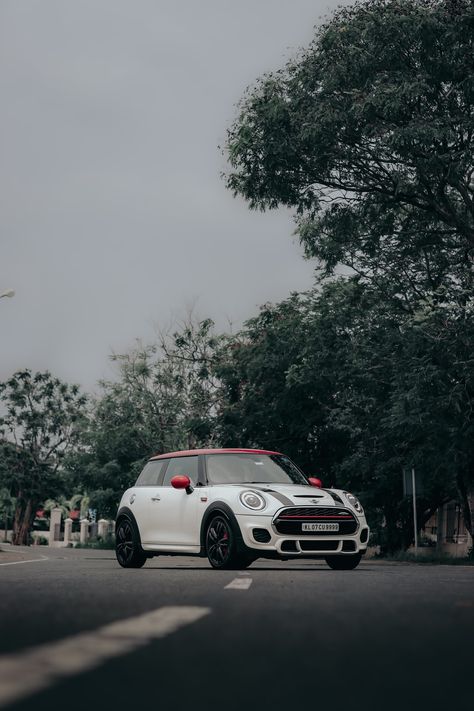 Thanks to Navin Shibu for making this photo available freely on @unsplash 🎁 Mini Cooper Photoshoot, Street Photo Shoot, Car Safety Tips, Mini Cooper Car, Kochi India, Cooper Car, 10 Interesting Facts, Car Buying Tips, Kerala India