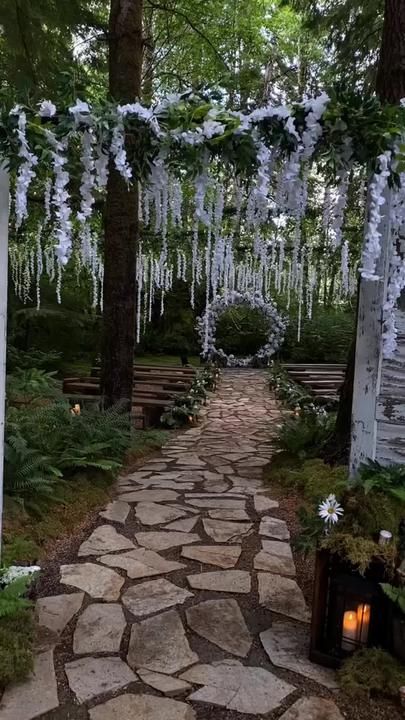 Fantasy Garden Wedding Theme, Twilight Forest Wedding Aesthetic, Dream Wedding Forest, Outdoor Fantasy Wedding, Fantasy Forest Wedding Aesthetic, Diy Forest Wedding Decor, Diy Twilight Wedding, Wedding Woods Forest, Nighttime Forest Wedding