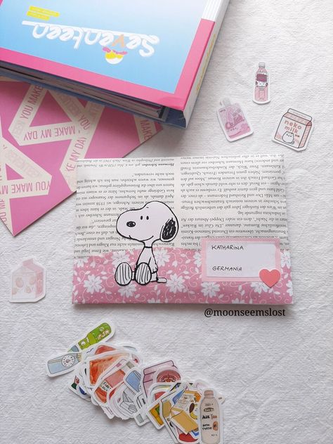 Pink Seventeen, Letter Penpal, Tutorial Envelope, Snail Mail Pen Pals, Бисер Twin, Pretty Letters, Cute Envelopes, Envelope Lettering, Aesthetic Letters