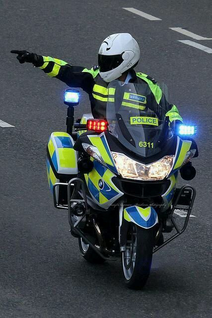 HongKong traffic police No.6311, Photographed in Causeway Bay. Uk Police Car, Motorcycle Drifting, Two Door Jeep Wrangler, Police Motorcycle, Bmw R1200rt, Old Police Cars, Uk Police, Traffic Police, Police Truck