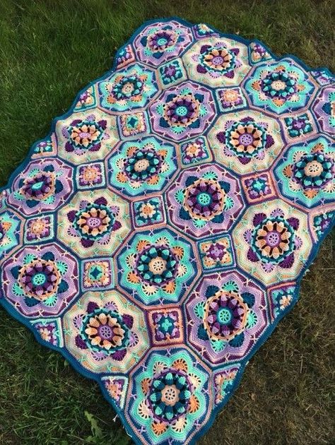 Eastern Jewel Persian Tiles - Free Diagram | Beautiful Skills - Crochet Knitting Quilting | Bloglovin’ Persian Tiles Blanket, Motif Mandala Crochet, Crochet Blanket Colors, Persian Tiles, Crochet Flower Blanket, Plaid Crochet, Granny Square Crochet Patterns Free, Crochet Bedspread Pattern, Crochet Mandala Pattern