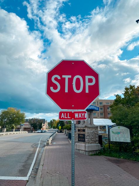 Stop signs are something we see everywhere! When your mom or dad stops at a stop sign next time, count how many sides it has! Hint: you should count 8 sides! Nature, Stop Sign Painting Ideas, Stop Signs, Kid Aesthetic, Snapchat Streaks, Sign Photography, Cool Shapes, Pretty Wallpaper, Stop Sign