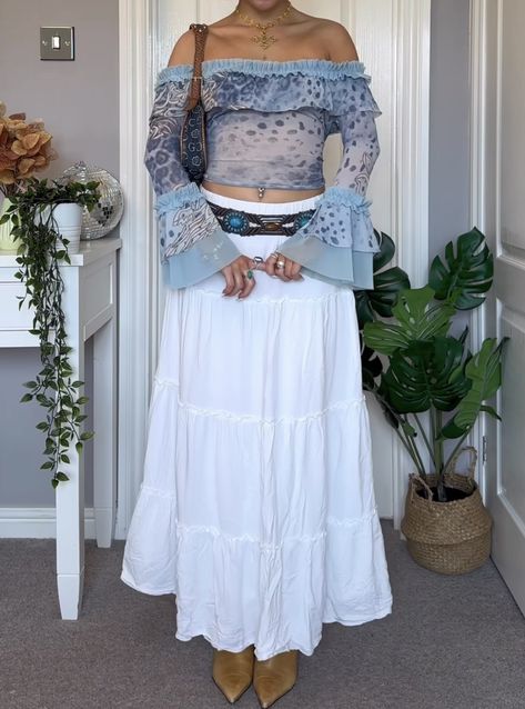 @chlodavie Long Skirt Belt Outfit, Long Skirt Outfit Inspo Aesthetic, Flowy Style Outfits, Fairy Aesthetic Clothes Plus Size, Mama Mia Summer Outfits, Long Flowy Skirt Outfits, Sirencore Aesthetic Outfits, Summer Outfits Flowy, Flowy Outfits Aesthetic