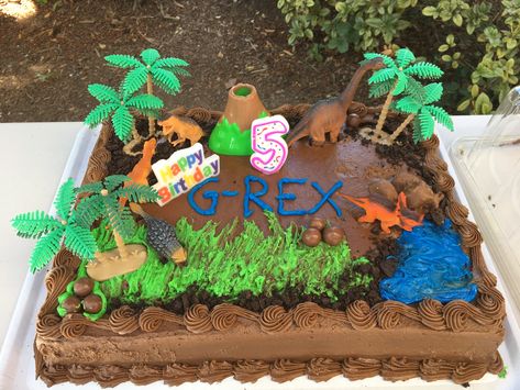 DIY dinosaur Costco cake, inexpensive, easy hack and my dino obsessed son was thrilled. Costco Birthday Cake Hack, Diy Dinosaur Cake, Costco Birthday Cakes, Dinosaur Cupcake Cake, Dinosaur Diorama, Joshua 5, Costco Cake, Diy Dinosaur, Dinosaur Cupcakes