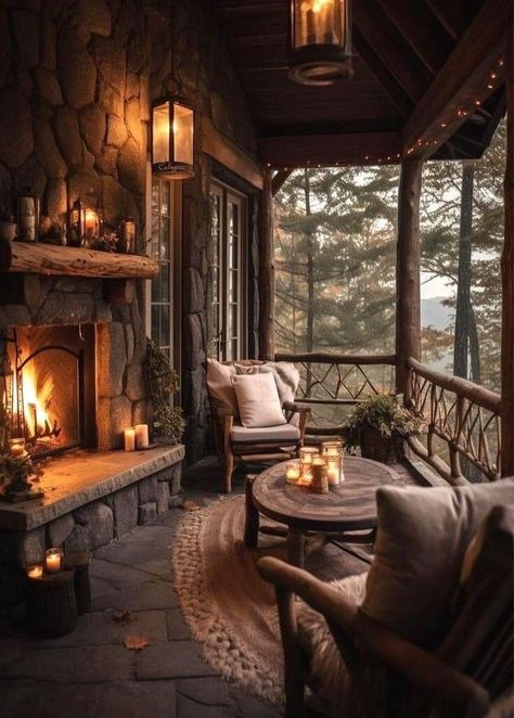 Tiny Home In Woods, Cottage Style House Interior, Luxury Cabin Homes Interiors, Cabin Cottage Interior, Old Cabin Interior, Rustic Cabin Interior, Log Cabin Living Room, Swedish Cabin, Log Cabin Living