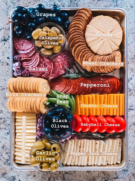 What To Add To A Charcuterie Board, Charcuterie Board Foods, Easy Charcuterie Boards Ideas, Simple Snack Board, Charcuterie Board Basic, Meat And Cheese Board Ideas Simple, Meet And Cheese Charcuterie Board, Quick And Easy Charcuterie Board, Cheese Cracker Charcuterie Board