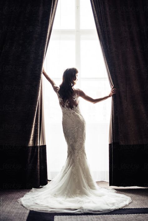 25 Creative Bridal Portraits Ideas - Are Bridal Portraits Necessary Couture, Wedding Accesories Photoshoot, Wedding Gown Poses Photography, Bride By Herself Photography, Indoor Bride Photography, Indoor Bridal Photoshoot Ideas, Inside Bridal Portraits, Bridal Portrait Poses Outdoor, Bride Dress Photography