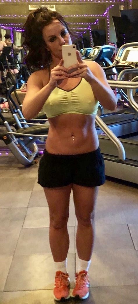 PLT Britney Spears, Tumblr, Britney Spears Workout, Britney Spears Body, Britney Spears Photos, Britney Spears Pictures, Celebrity Workout, Spears, Fitness Inspo