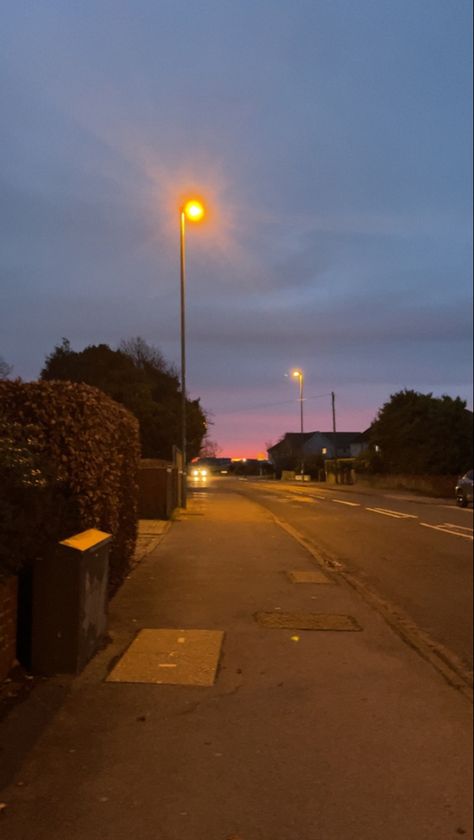 Walking into stubbington photo sunrise early morning walk 2023 Nature, Waiting Shed Aesthetic, Morning Walk Aesthetic, Walks Aesthetic, Night Walking Aesthetic, Walks Outside, Sunrise Walk, Early Morning Sunrise, Summer Plan