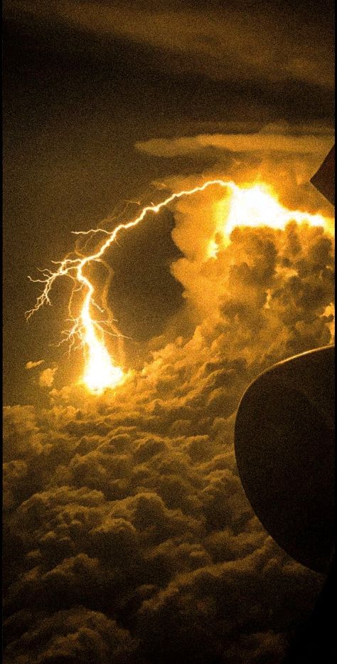 Airplane + Lightning Nature, Thunder Power Aesthetic, Lightning Aesthetic Yellow, Electricity Aesthetic Yellow, Gold Lightning Aesthetic, Electrical Aesthetic, Yellow Lightning Aesthetic, Lighting Aesthetic Storm, Lightning Aesthetic Wallpaper