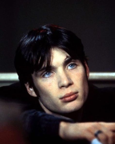 🍒’s Instagram profile post: “Young Cillian Murphy 🖤” Peaky Blinders Tom Hardy, Young Cillian Murphy, Cillian Murphy Wallpaper, Cillian Murphy Young, Dark Hair Blue Eyes, Dark Blue Eyes, Jonathan Crane, Blue Eyed Men, Cillian Murphy Peaky Blinders