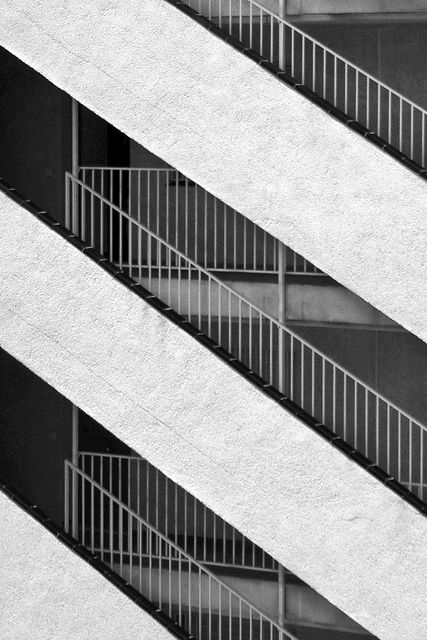 #Minimal #Architecture #photography #black and white City Photography, Victoria Tornegren, Architecture Photography Buildings, Concrete Architecture, Building Photography, Minimal Photography, White Building, Diagram Architecture, Building Facade