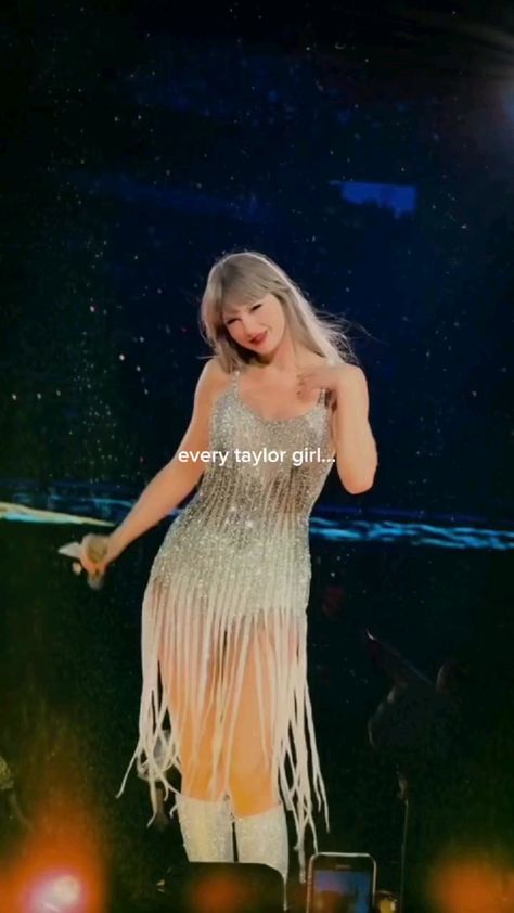 Style Taylor Swift, Taylor Swift Fotos, Miss Americana, Taylor Swift Cute, Swift Tour, Taylor Swift Fearless, Estilo Taylor Swift, Taylor Swift Outfits, Swift Photo