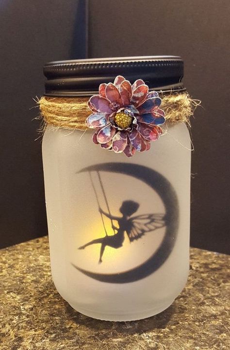 20+ Beautiful DIY Fairy Jar Ideas & Designs For 2021 Mason Jar Projects, Fairy Jars Diy, Crafts Room Decor, Mason Jar Fairy Lights, Fairy Lantern, Fairy Lanterns, Fairy Jars, Jar Lanterns, Crafts Room