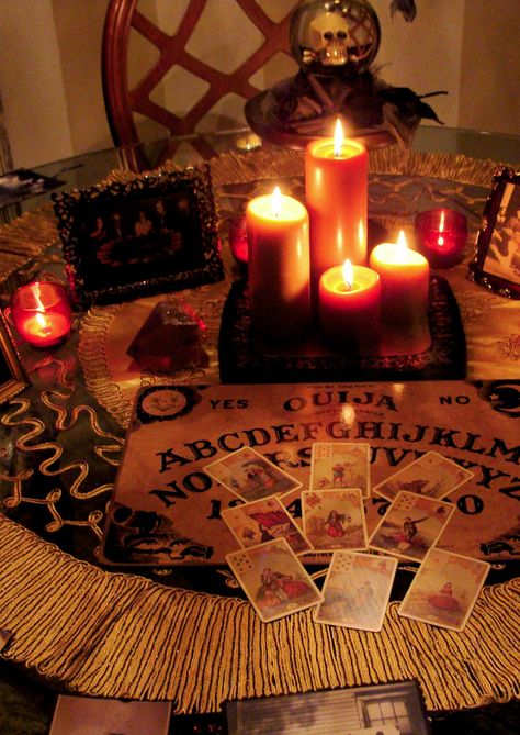 Samhain ★ Day Of The Dead ★ Ancestors Arte Occulta, Spirit Board, Season Of The Witch, Fortune Telling, Witch Aesthetic, Psychic Reading, 판타지 아트, High Fantasy, Samhain