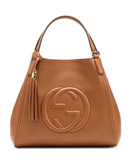 Gucci Soho Medium Leather Shoulder Bag, Dusty Blush Cognac Gucci Purses, Louis Vuitton Duffle Bag, Gucci Outlet, Hot Handbags, Gucci Soho, Dusty Blush, Sacs Design, Gucci Purse, Hot Bags