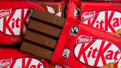 Kitkat Lover, Kit Kat Flavors, Reeses Pieces, Supermarket Shelves, Almond Joy, Chocolate Wafers, I Love U, Dairy Milk, Kit Kat